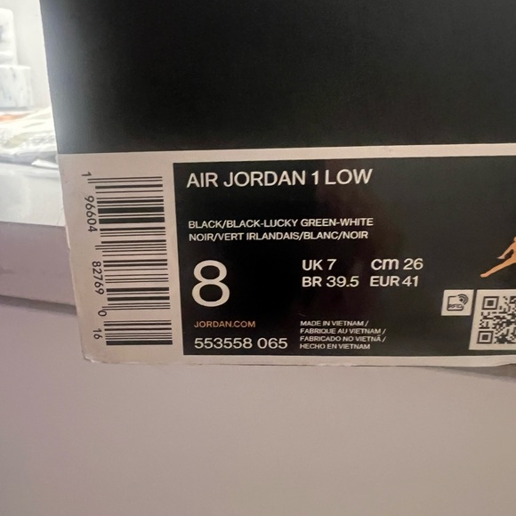 Black and green NEW jordans - Picture 3 of 8